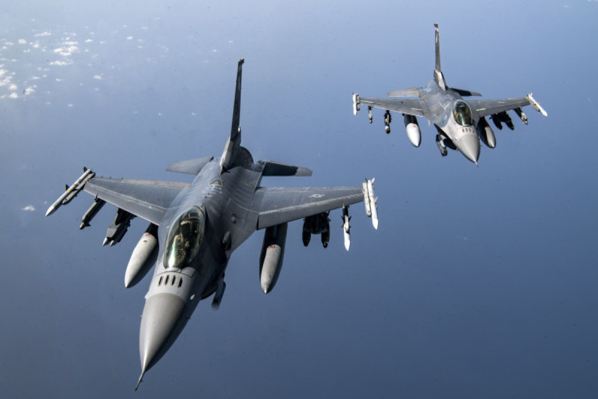Байден поддерживает продажу истребителей F-16 Турции