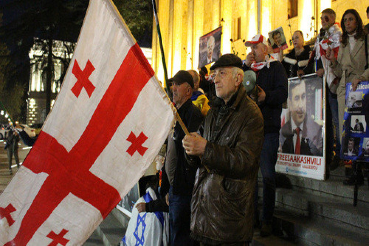 В Грузии сторонники Саакашвили вышли на акции протеста