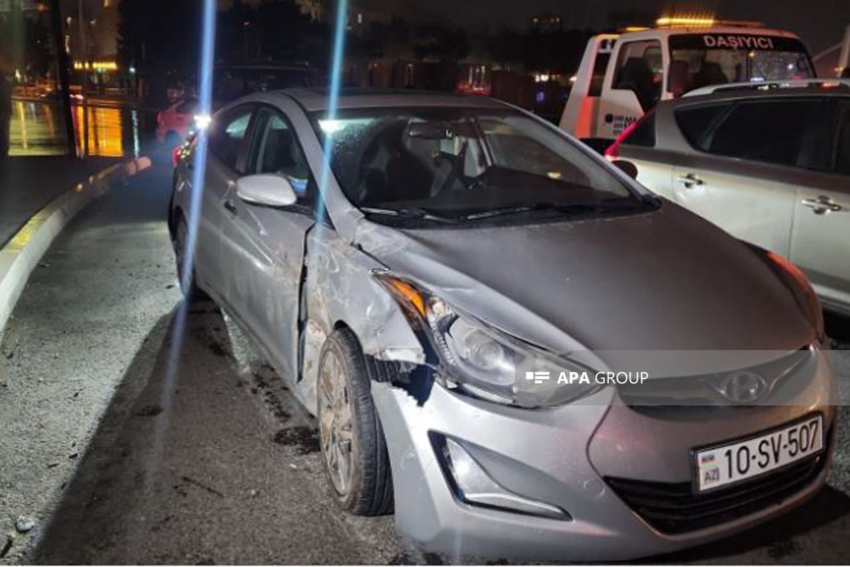 В Баку произошла цепная авария, есть пострадавшие-ФОТО 