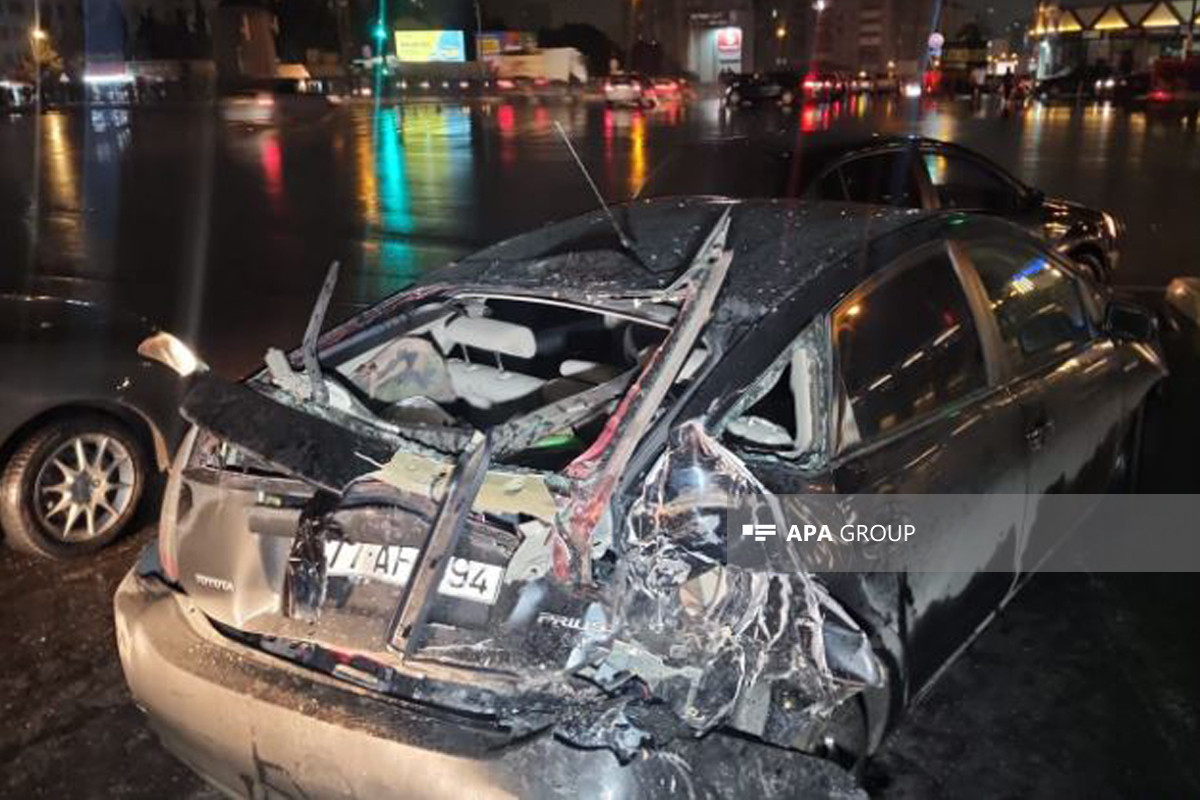 В Баку произошла цепная авария, есть пострадавшие-ФОТО 