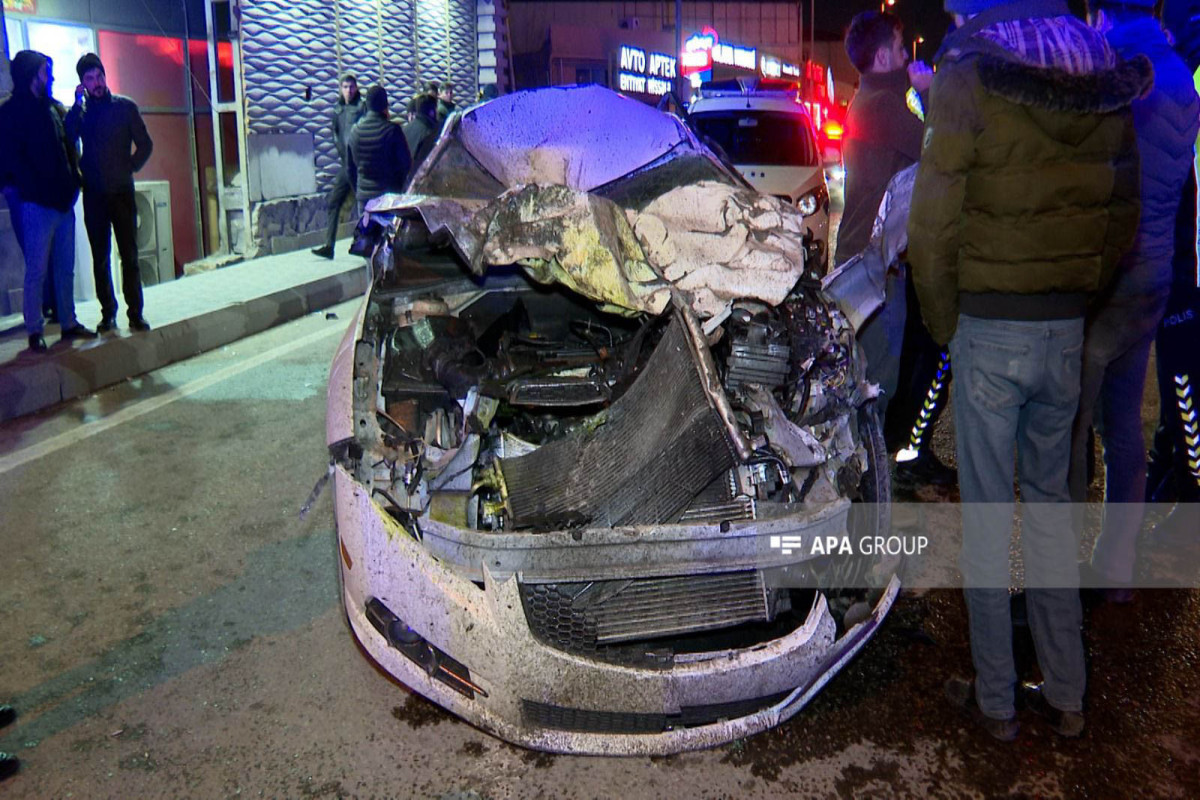 В Баку в ДТП погиб один человек, еще шестеро ранены-ОБНОВЛЕНО-1 -ВИДЕО 