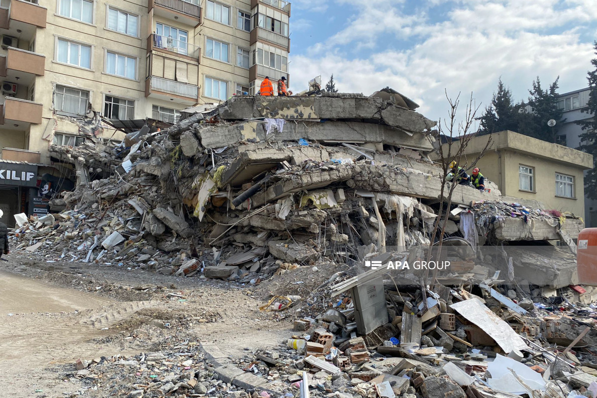 В Турции в связи с разрушенными во время землетрясения зданиями арестованы 55 человек