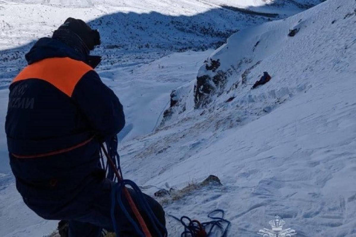 В горах Кабардино-Балкарии погиб сноубордист-ВИДЕО 
