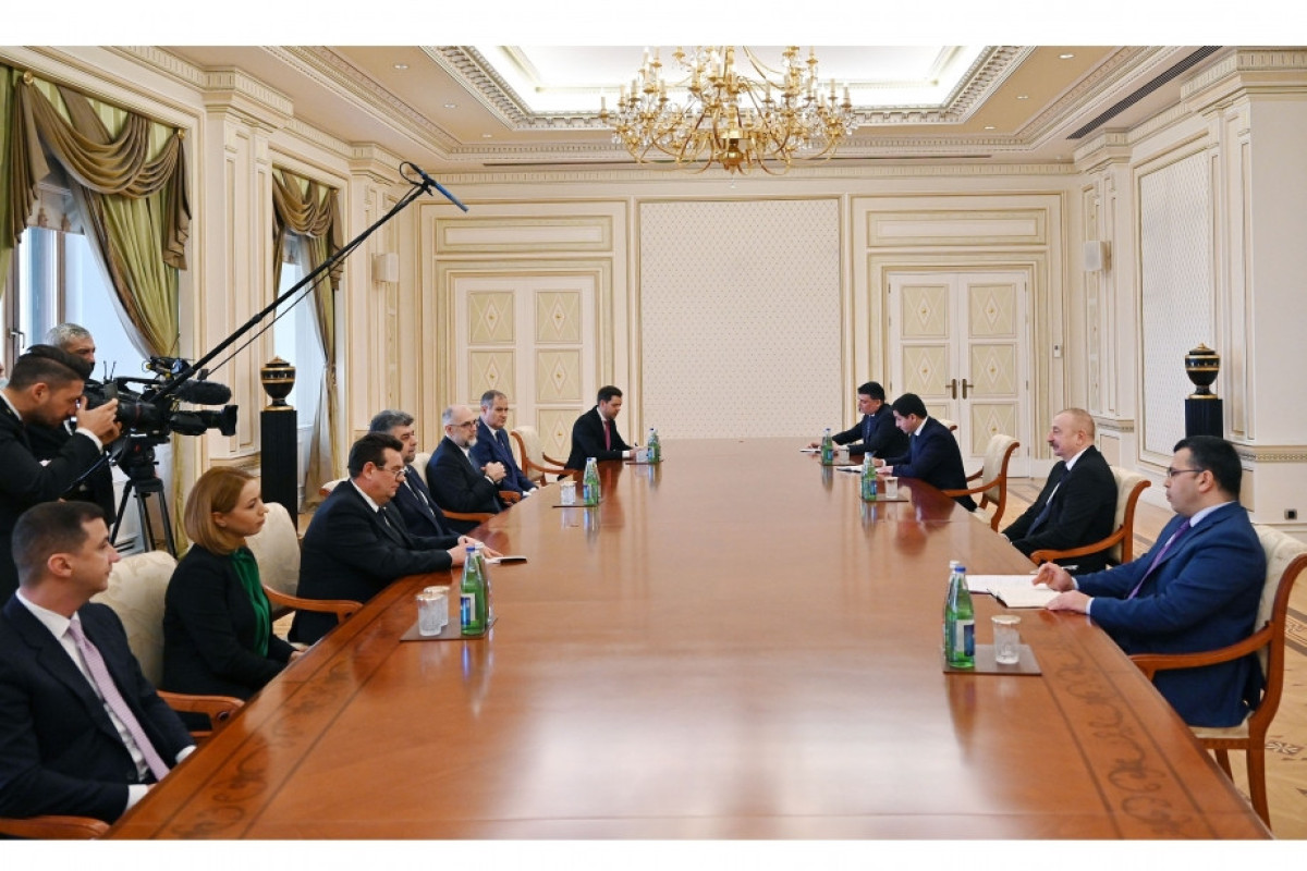 Ильхам Алиев принял делегацию парламента Румынии-ОБНОВЛЕНО 