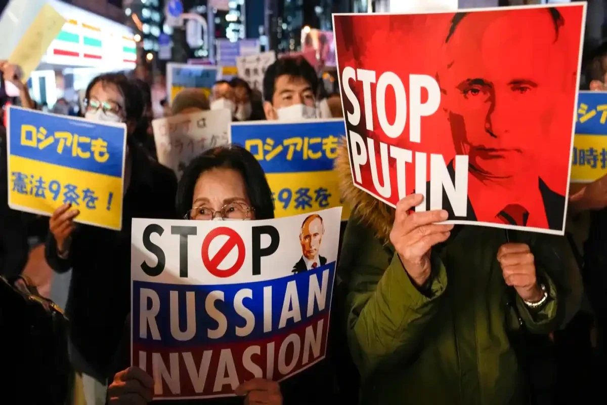 Япония ввела санкции против 46 человек, 73 организаций и банка из РФ