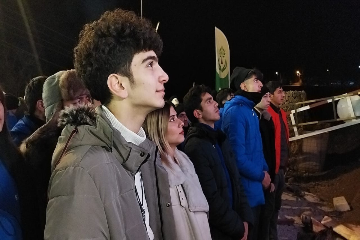 В Шуше участники акции наблюдали за выступлением президента-ФОТО 