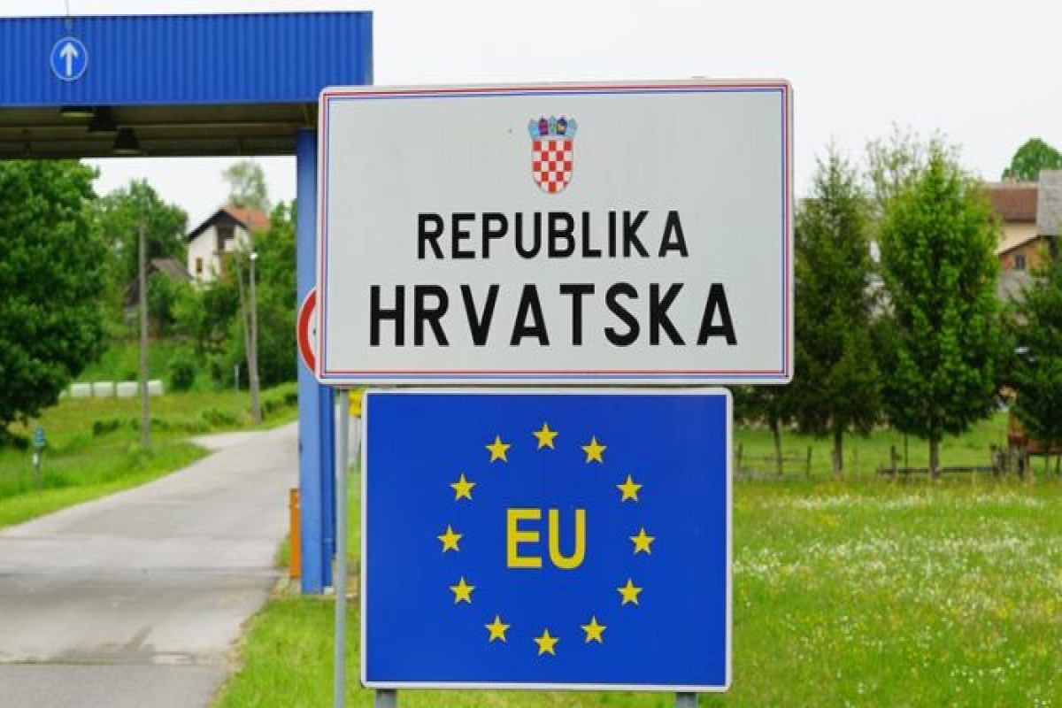 Хорватия вступила в зону евро и Шенген