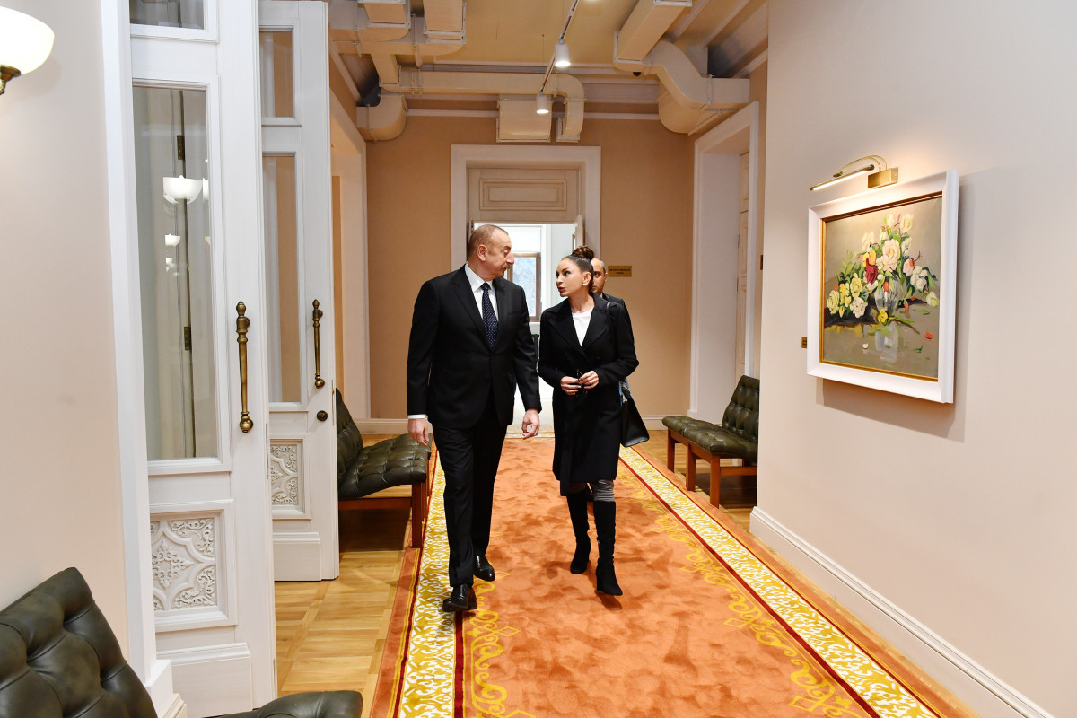 Президент Азербайджана и первая леди посетили Центр развития детей и молодежи в Баку-ФОТО 
