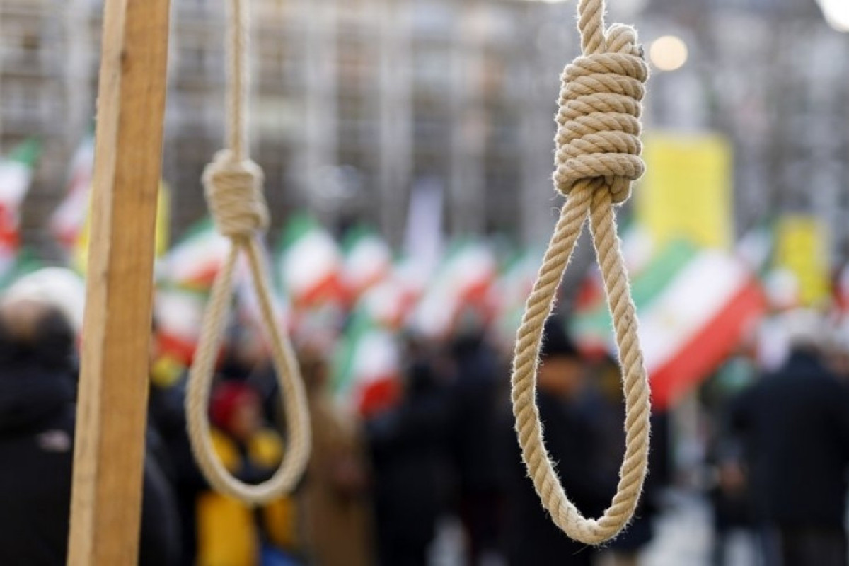 В Иране казнили еще двух участников акции протеста