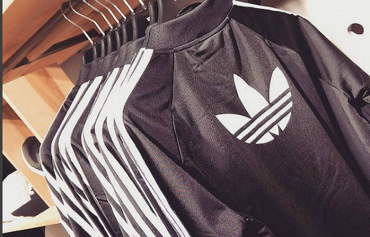 Сборная РФ по футболу откажется от экипировки Adidas