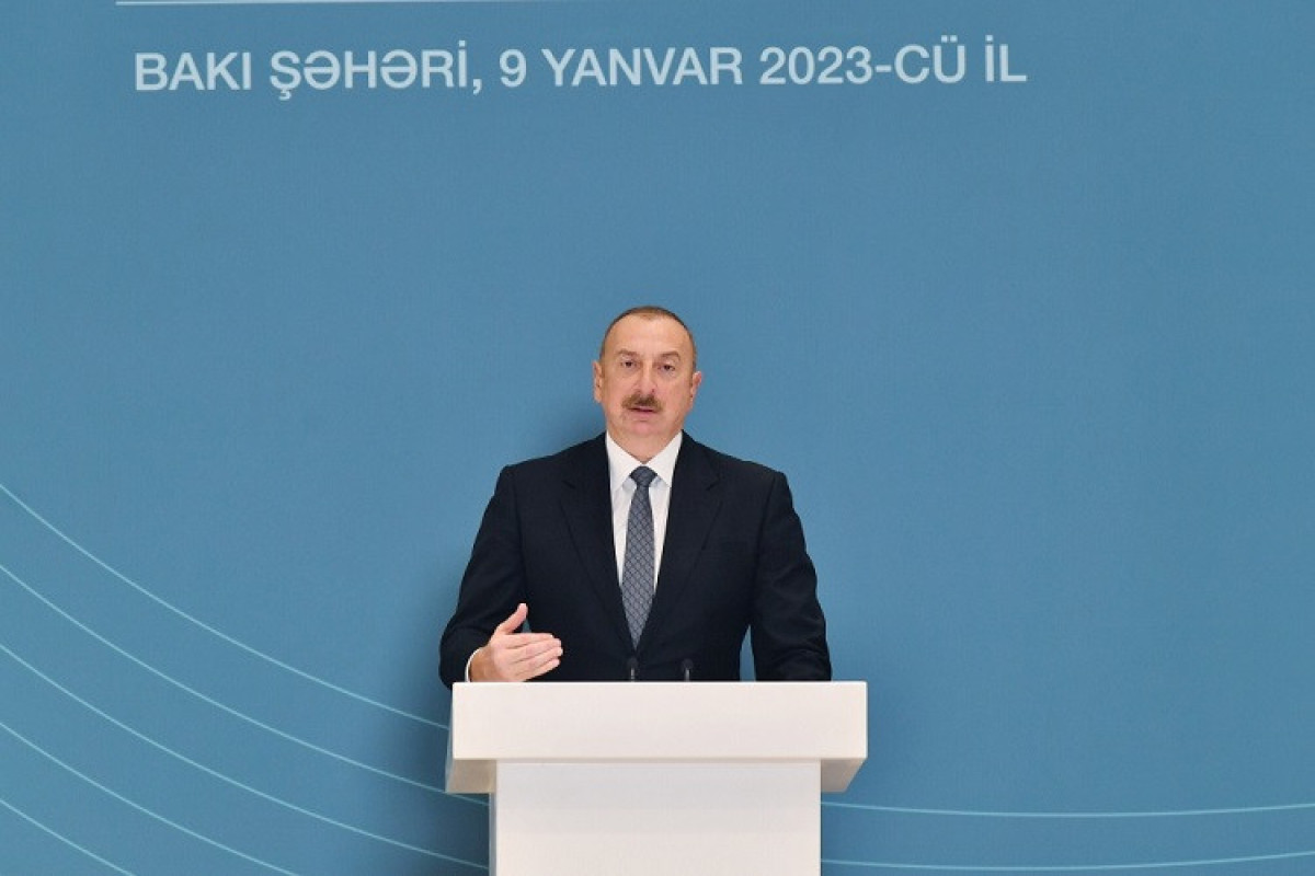 Ильхам Алиев: Каждый из нас в своей деятельности должен быть достоин этой святой Победы