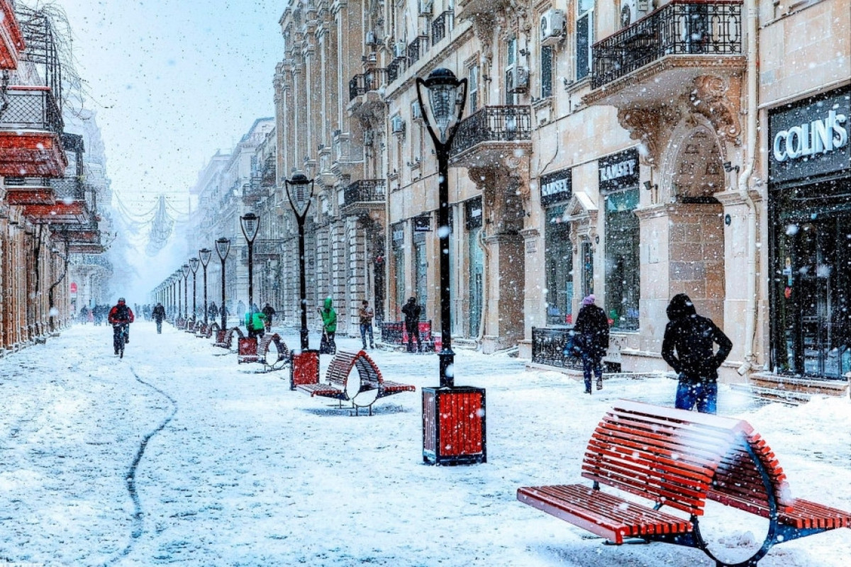 Высота снежного покрова составила в Баку 8-10 см -ФАКТИЧЕСКАЯ ПОГОДА 