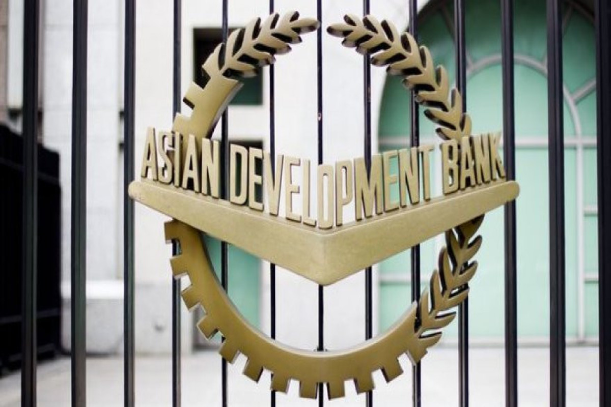 Азиатский банк развития выделил Азербайджану кредиты на почти $4 млрд