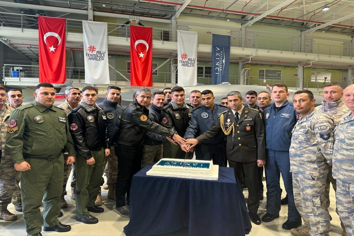 Азербайджанские военные прошли в Турции курсы по управлению Bayraktar AKINCI-ФОТО 