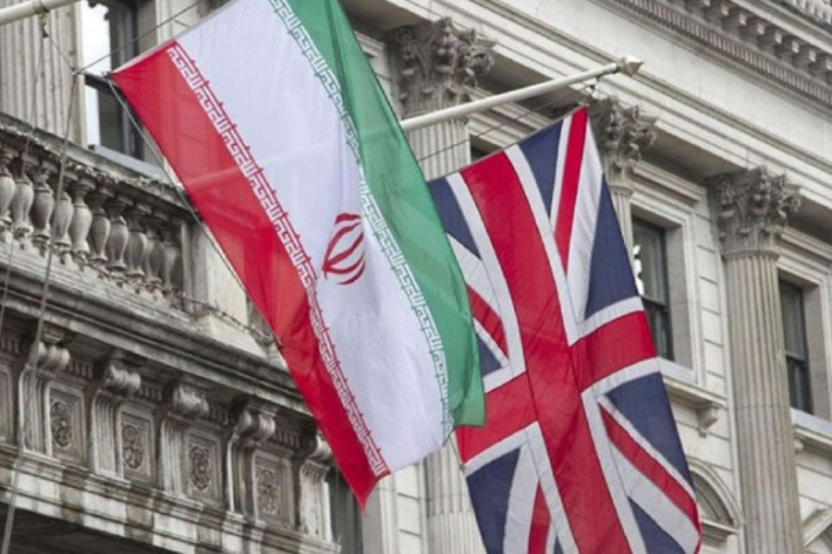 Лондон отозвал посла в Тегеране для консультаций