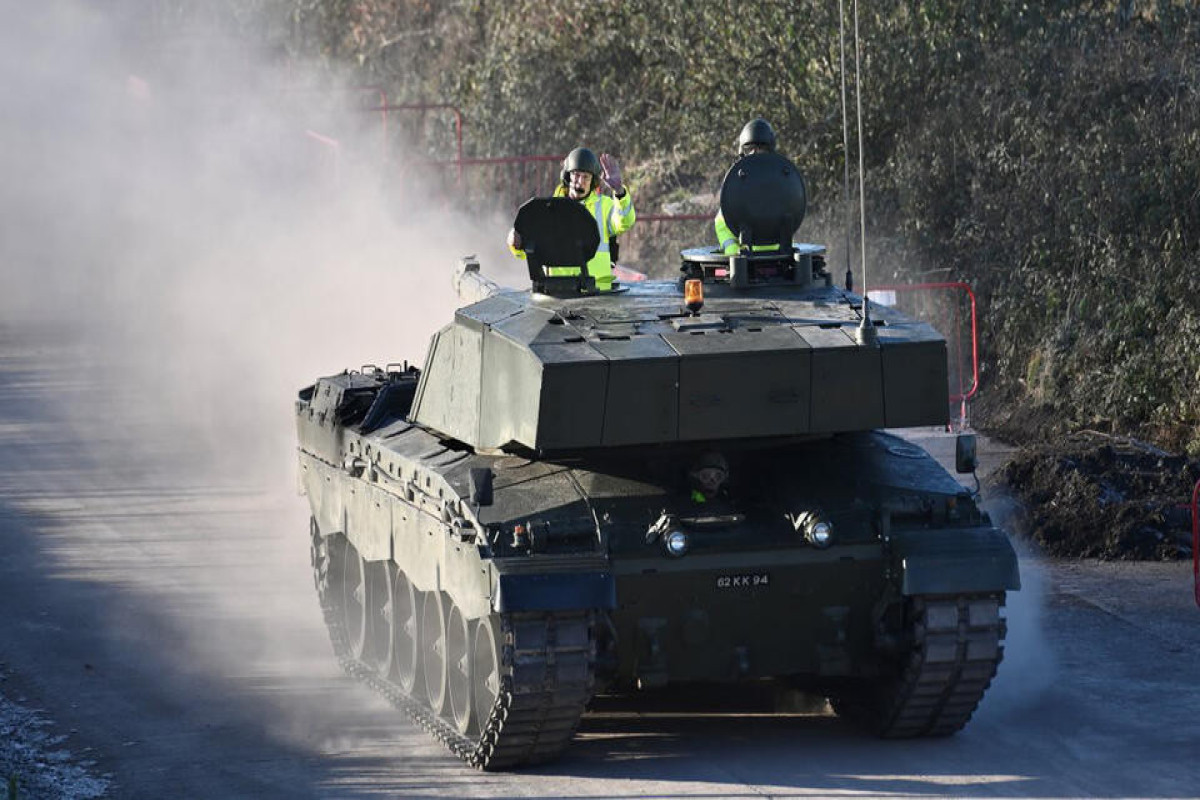 Британия передаст Украине 14 танков Challenger 2