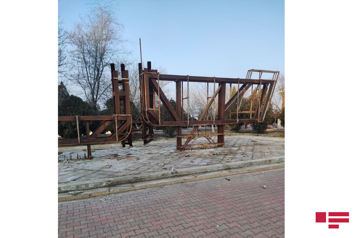 Снесен памятник коммунистам в Нахчыване-ФОТО 