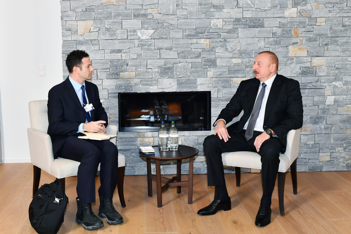 Президент Азербайджана провел встречу в Давосе с Джаредом Коэном
