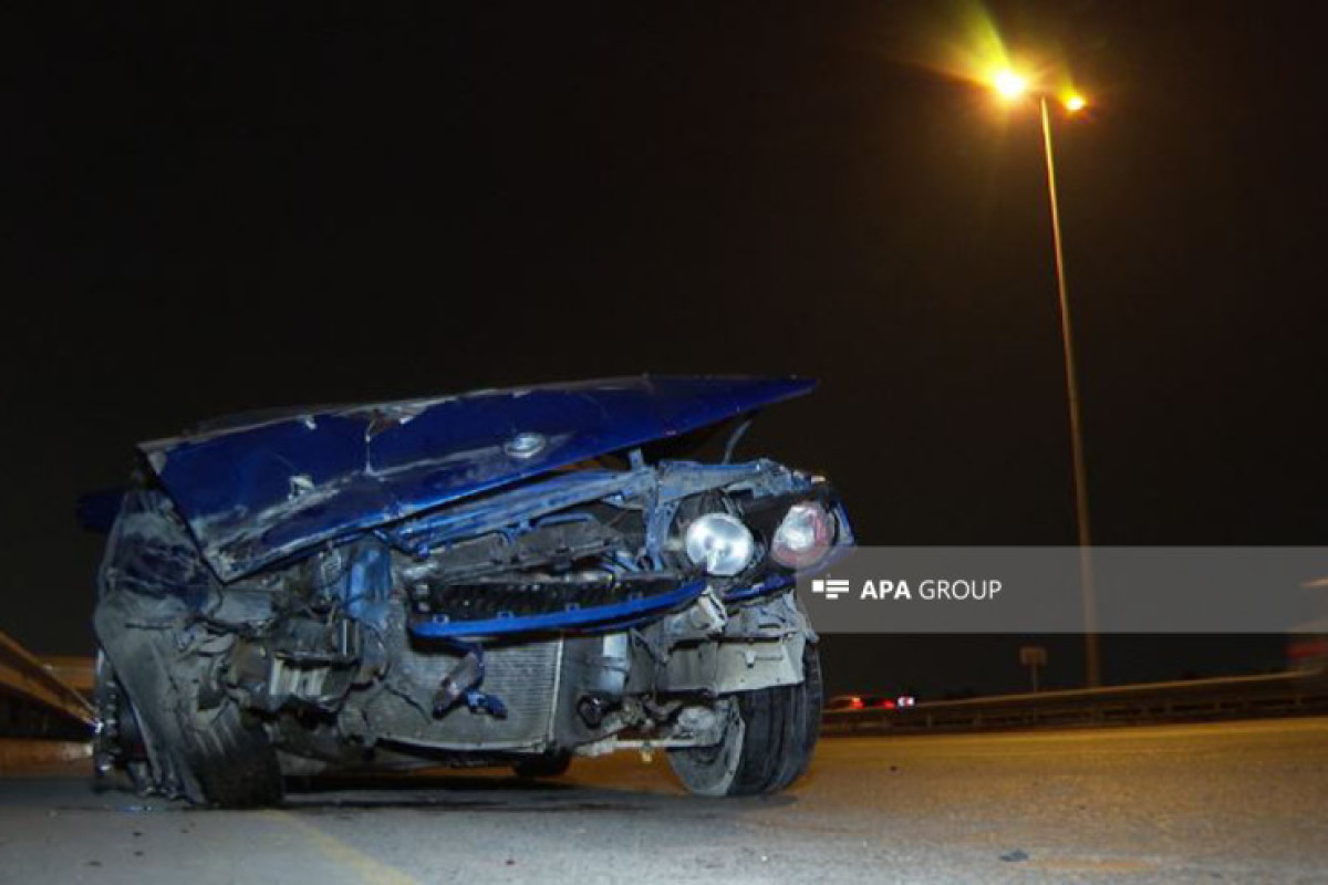 «BMW» врезался в грузовик, пострадал водитель  
-ФОТО 