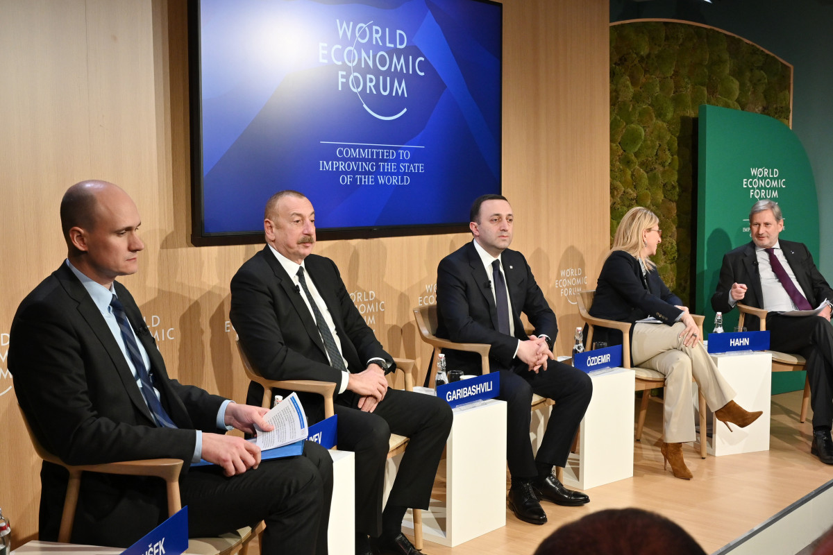 Ильхам Алиев принял участие в панельной дискуссии на Всемирном экономическом форуме в Давосе -ВИДЕО -ОБНОВЛЕНО 