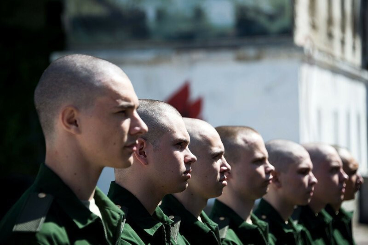 Российские военачальники не могут определиться в необходимости бороды для солдата
