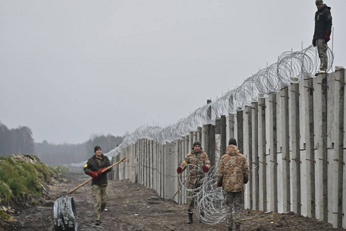 Украина сосредоточила у границы 17,2 тыс. военных