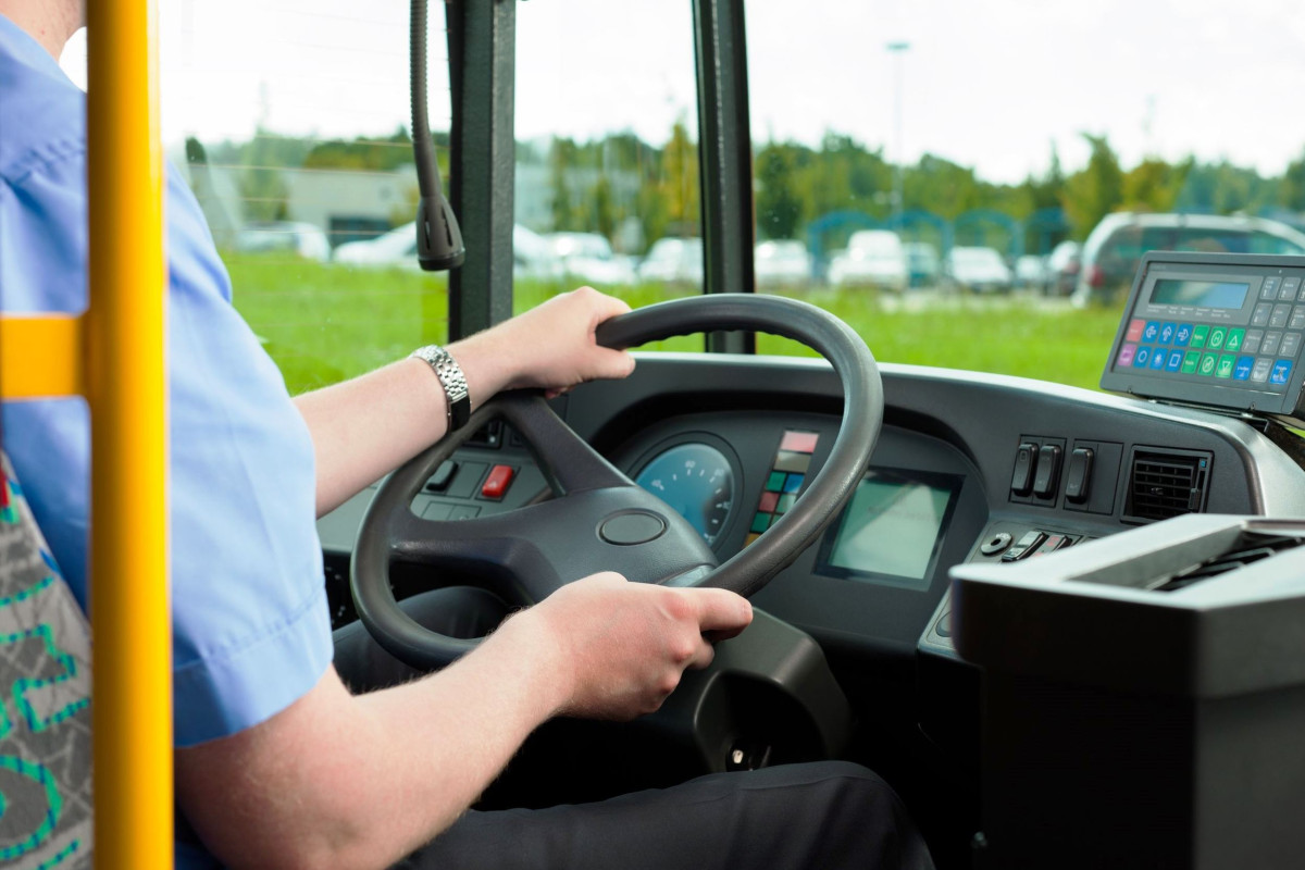 Ругать или уважать? – Противостояние между водителями автобусов и пассажирами-ФОТО 