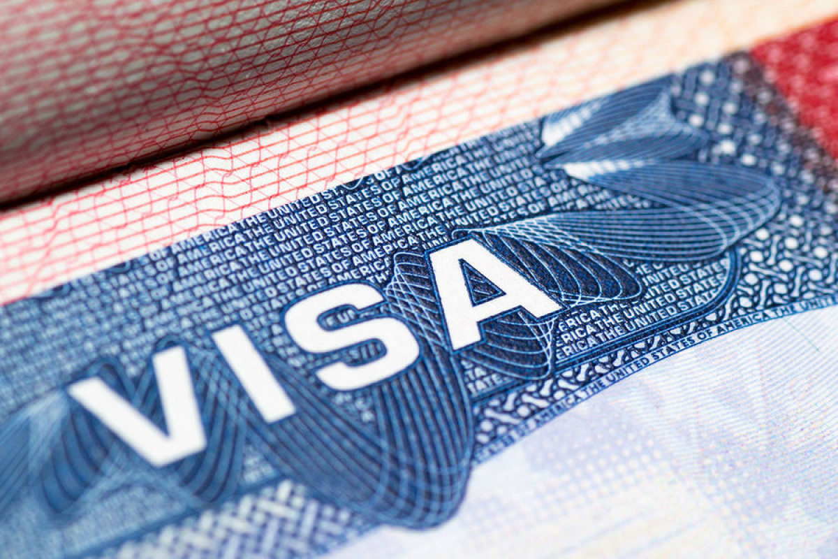 Азербайджан упрощает процесс получения визы для иностранцев, желающих посетить страну