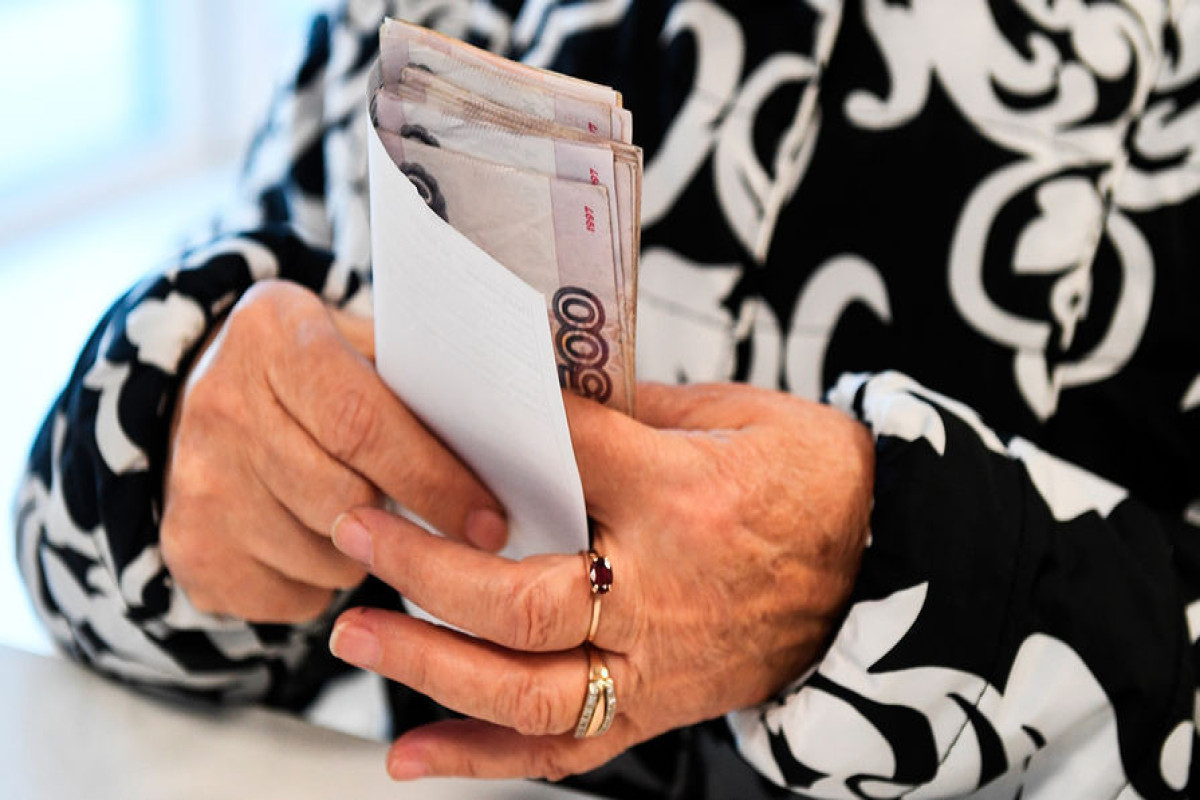 Романтичная пенсионерка приняла афериста из интернета за «жениха» и перевела ему 200 тысяч рублей