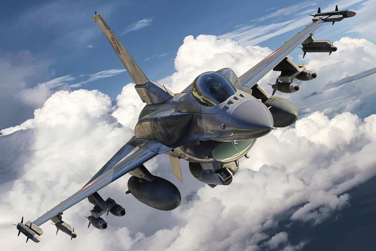 Пентагон: США не исключают возможность поставок Украине истребителей F-16