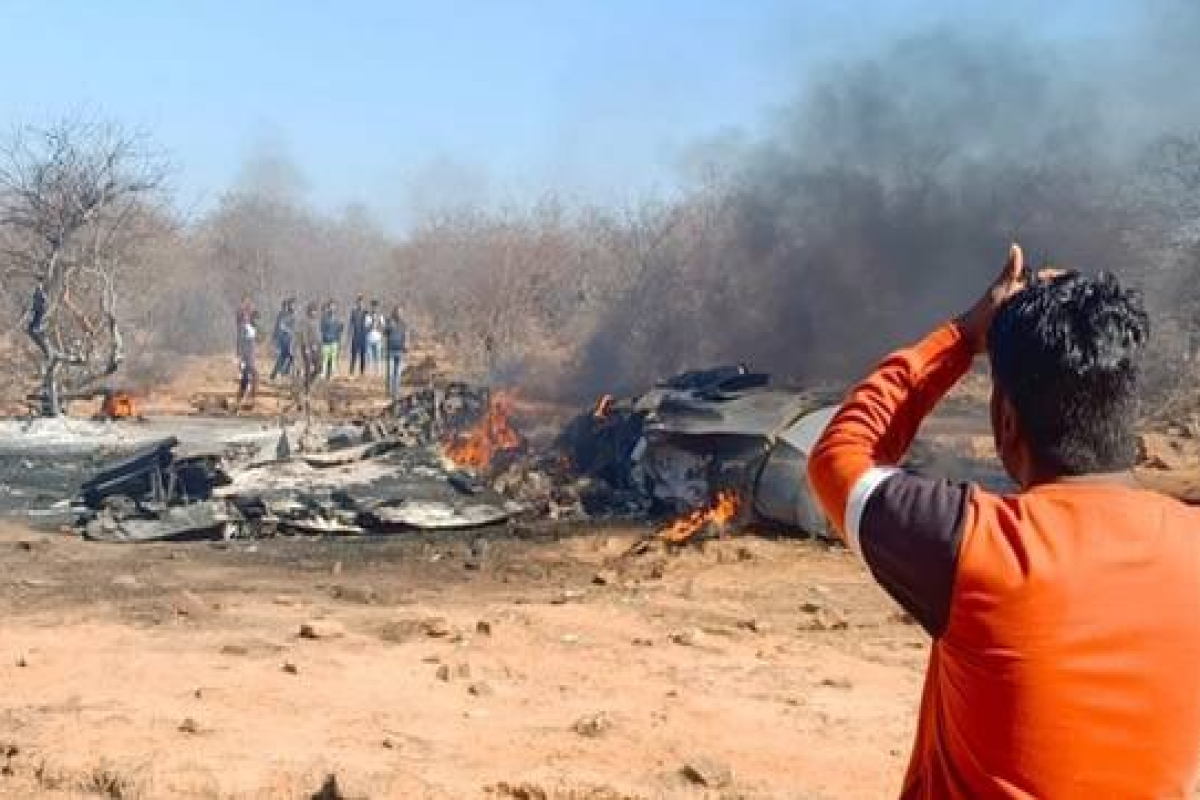 В Индии потерпели крушение сразу два истребителя ВВС -ВИДЕО 
