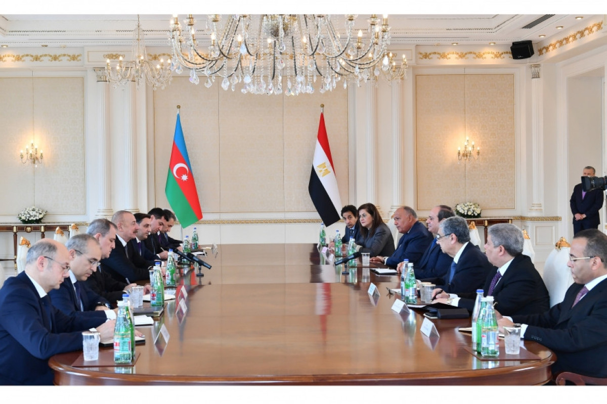 Ильхам Алиев: Совместная работа бизнес-кругов еще более укрепит азербайджано-египетские отношения