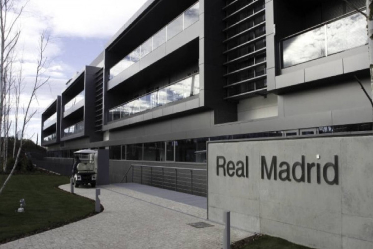 Футбольный клуб «Реал Мадрид» обвинили в многолетнем давлении на судей