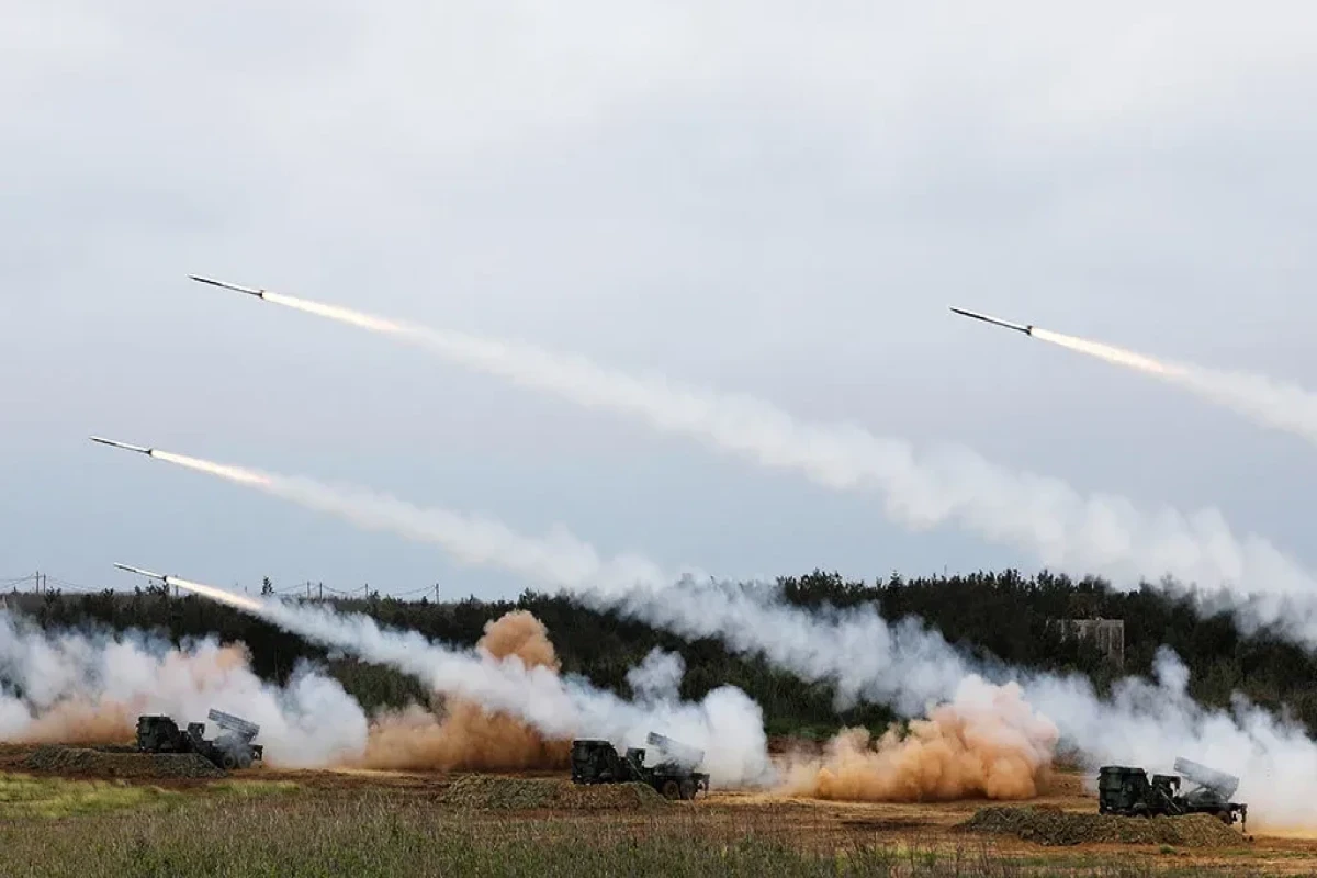 Киев намерен получить от Запада дальнобойные ракеты: ведутся интенсивные переговоры
