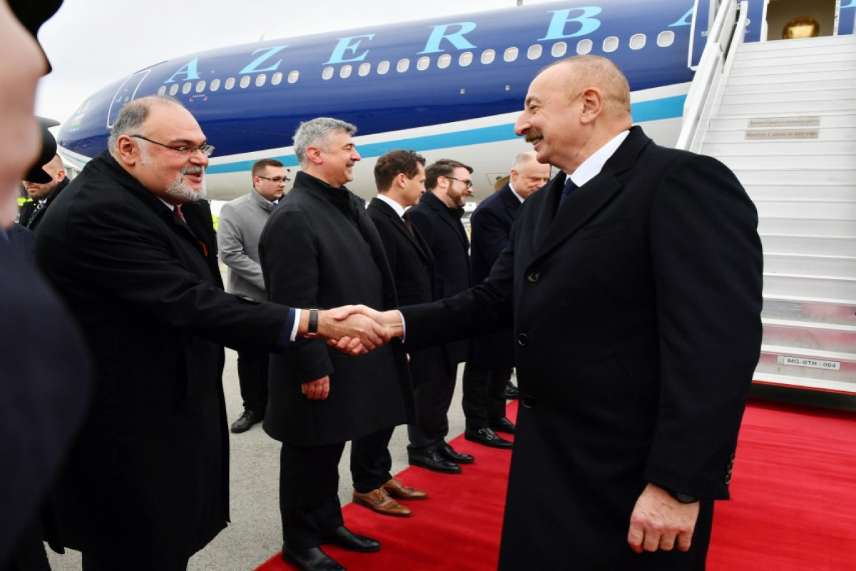 Президент Азербайджана Ильхам Алиев прибыл с официальным визитом в Венгрию