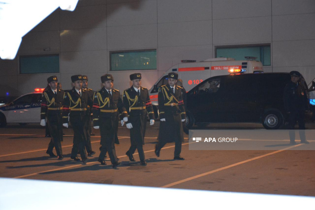 Самолет с телом Орхана Аскерова и эвакуированными дипломатами прибыл в Баку -ОБНОВЛЕНО -ВИДЕО -ФОТО 