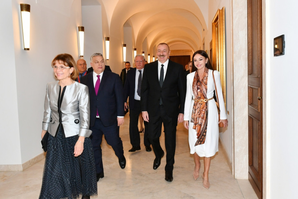 В Будапеште дан официальный обед в честь Президента Ильхама Алиева и первой леди Мехрибан Алиевой -ФОТО 