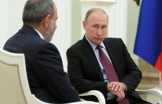 Путин обсудил с Пашиняном реализацию трехсторонних договоренностей по Карабаху