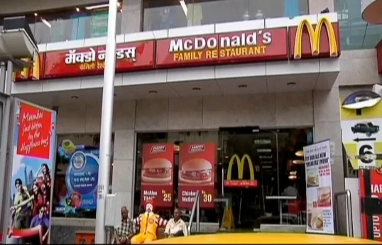 Рестораны McDonald's в Индии перестали добавлять помидоры в бургеры - ПРИЧИНА 