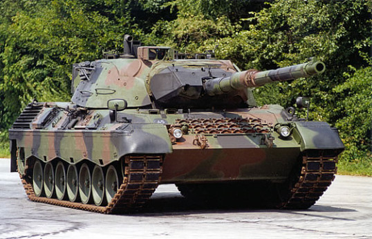 Германия передала Украине первые танки Leopard