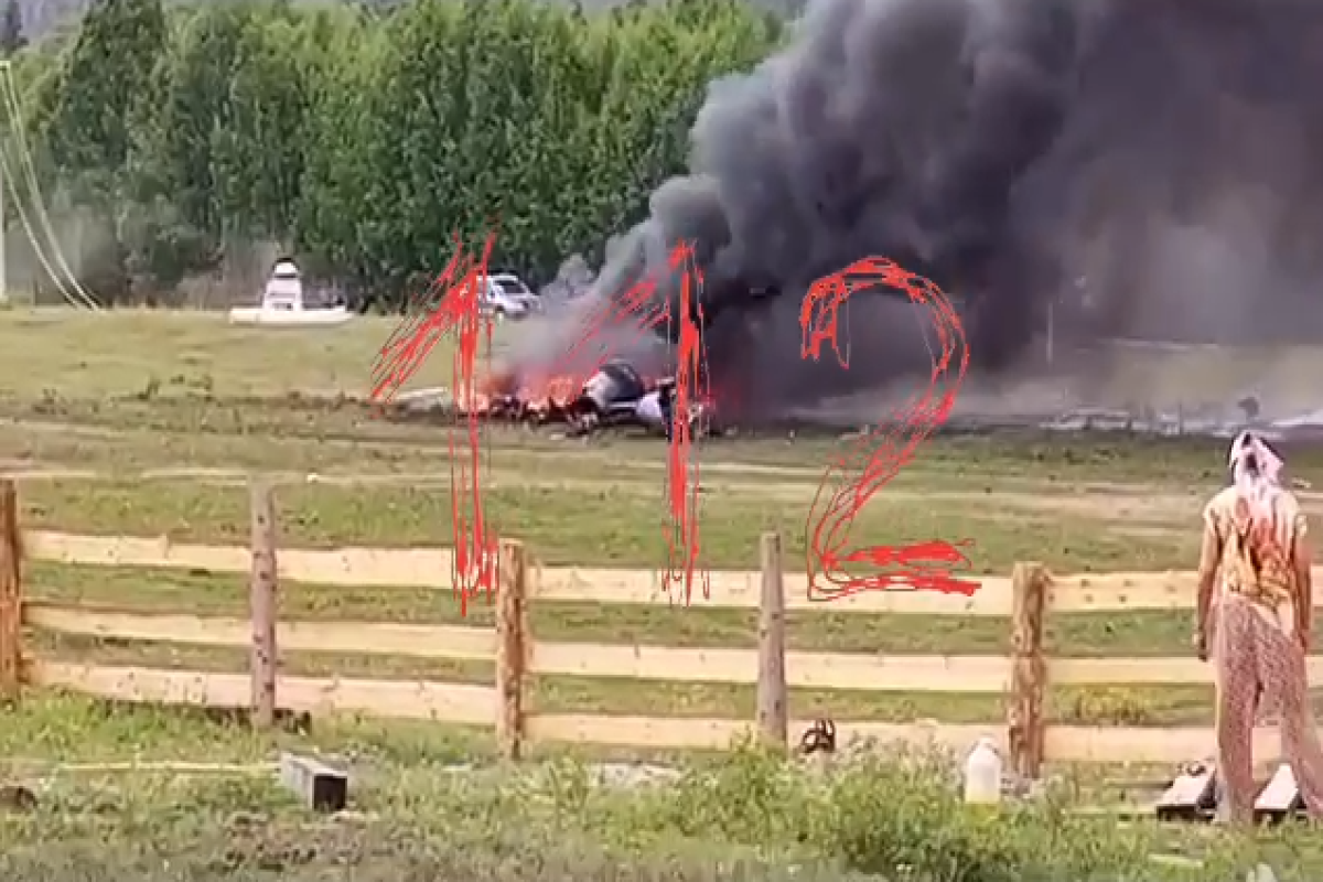На Алтае разбился вертолет с туристами, момент падения попал на видео -ВИДЕО