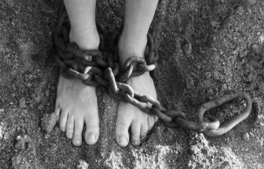 Женщина пробыла в плену у маньяка 14 лет и рассказала о подробностях побега