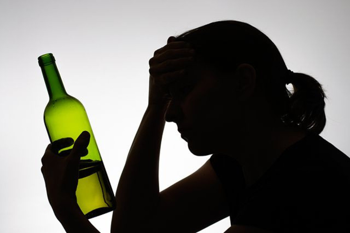 Развеян популярный миф о женском алкоголизме