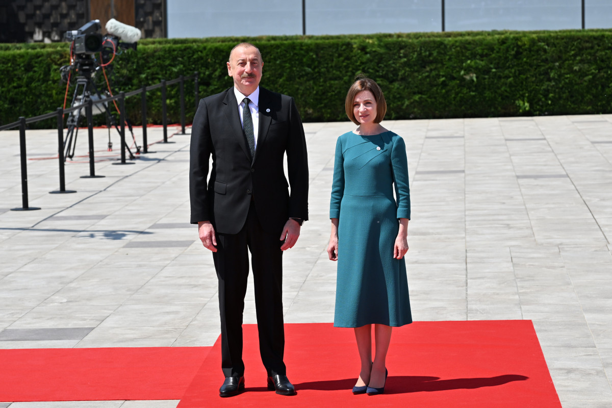 Ильхам Алиев принимает участие во 2-м саммите «Европейского политического сообщества» в Кишинэу-ФОТО -ОБНОВЛЕНО 