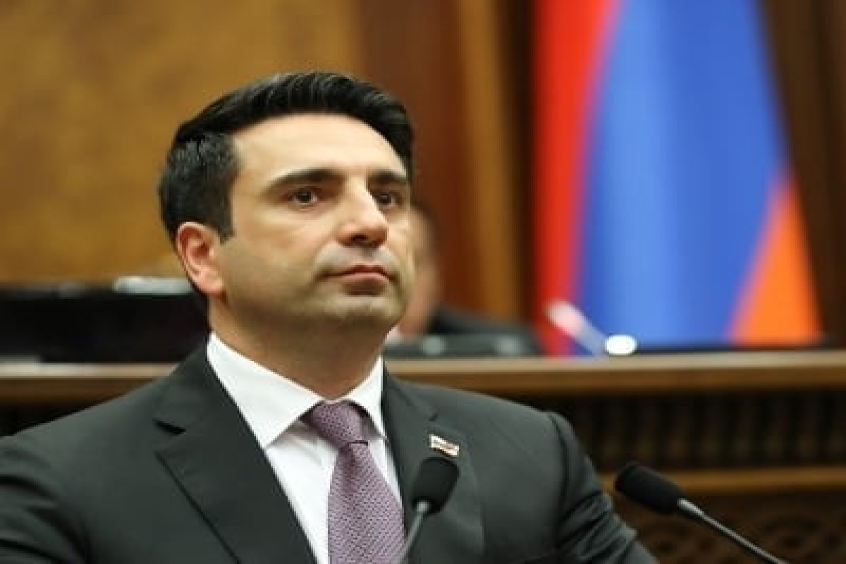 Ереванский парень бредит «геноцидом»: Ален Симонян путает простых жителей с сепаратистами