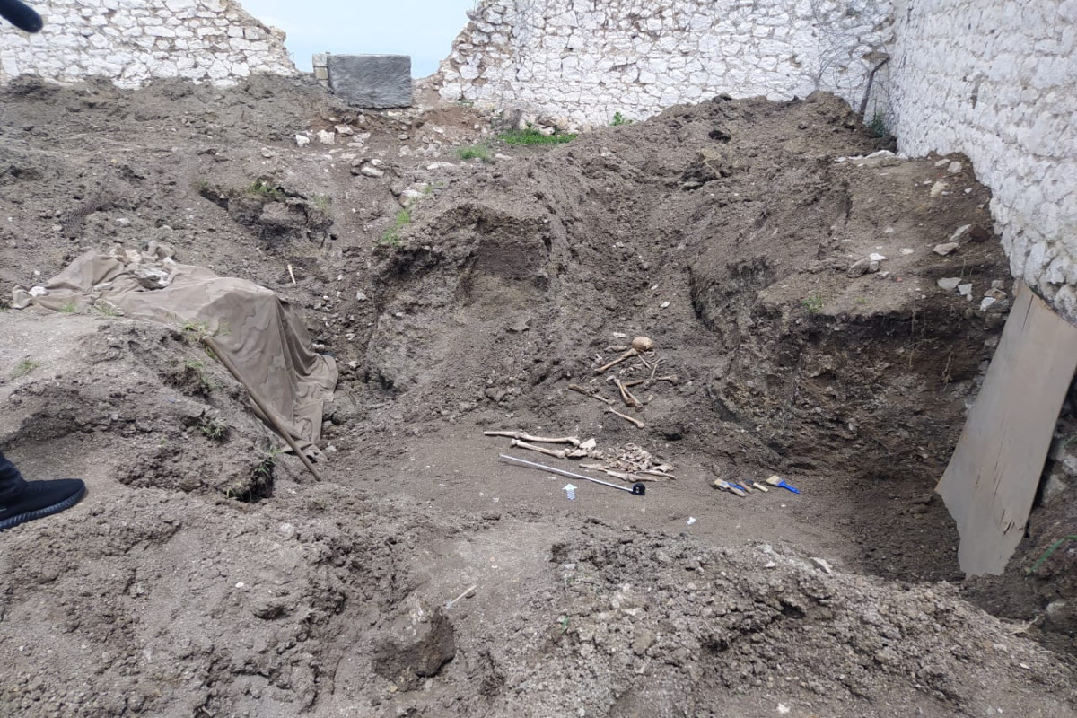 В Шуше обнаружены останки людей, пропавших без вести во время Первой Карабахской войны -ФОТО 