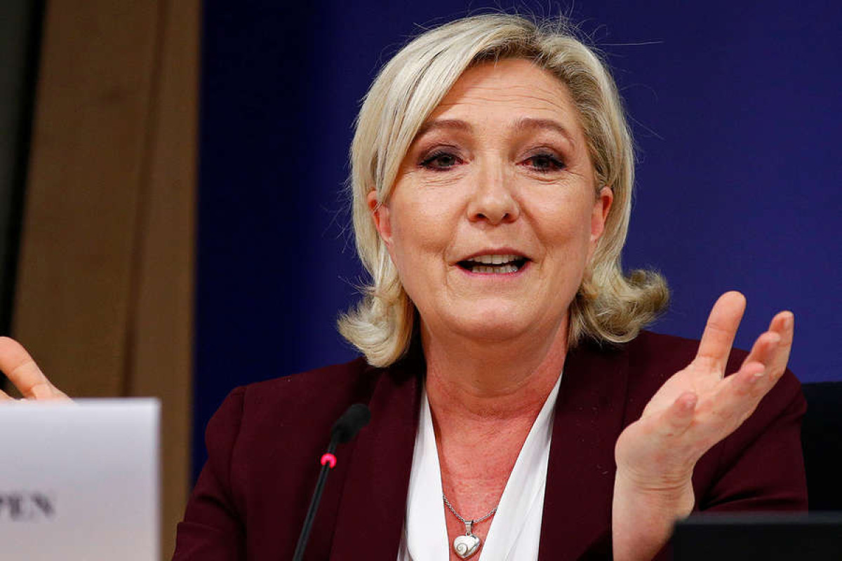 Парламент Франции обвинил партию Ле Пен в создании «особых отношений» с Россией