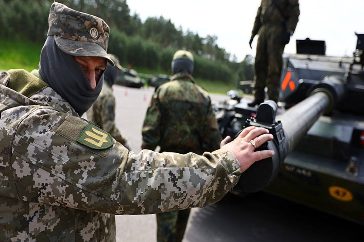 Подоляк: Украина пересмотрит тактику контрнаступления