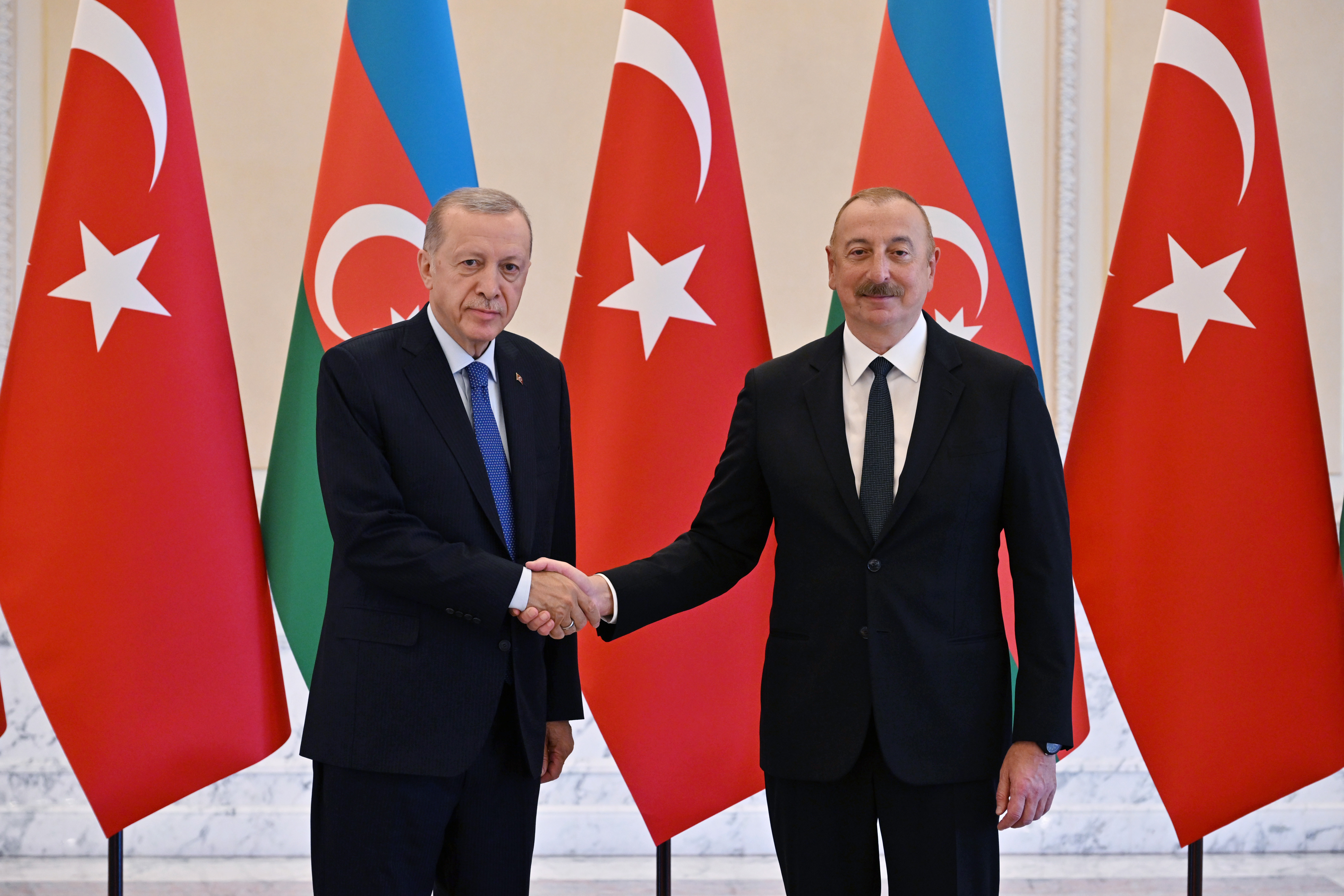 Турция президентская. Эрдоган алиевуу. Алиев и Эрдоган.