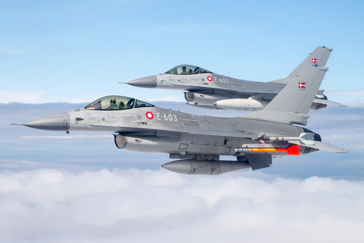 Дания готова передать Украине истребители F-16